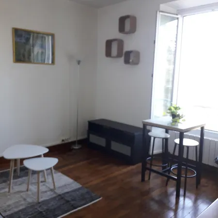 Apartment Meuble Dans Agreable Proche De Paris Montlhery