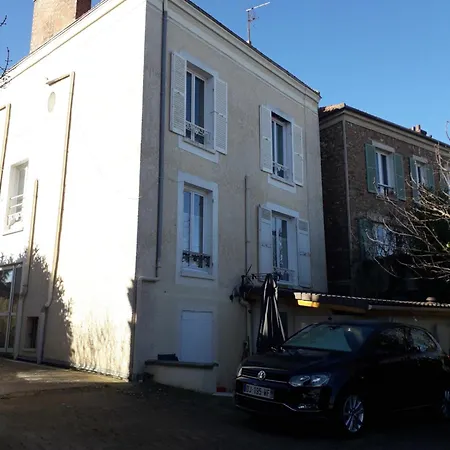 Apartment Meuble Dans Agreable Proche De Paris Montlhery